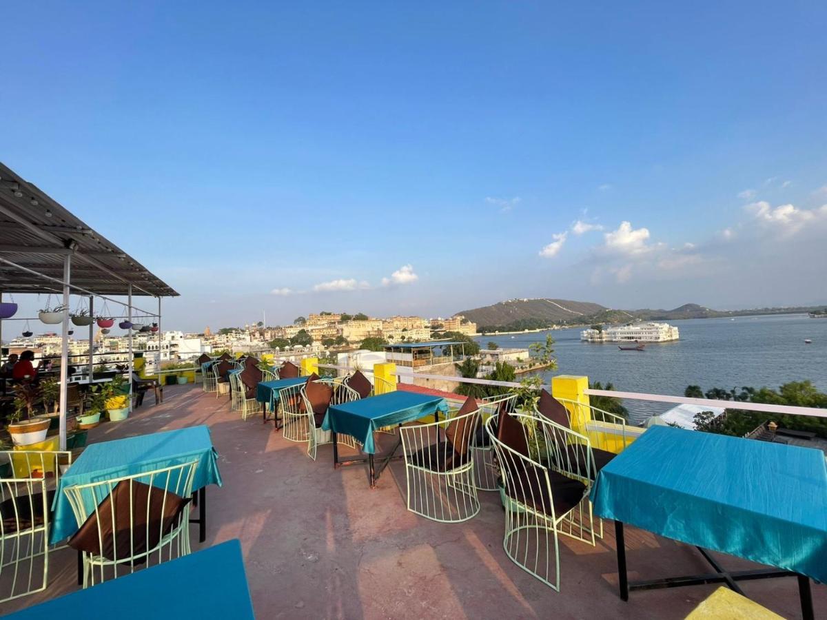 Hotel Lake Star Udaipur Exterior photo