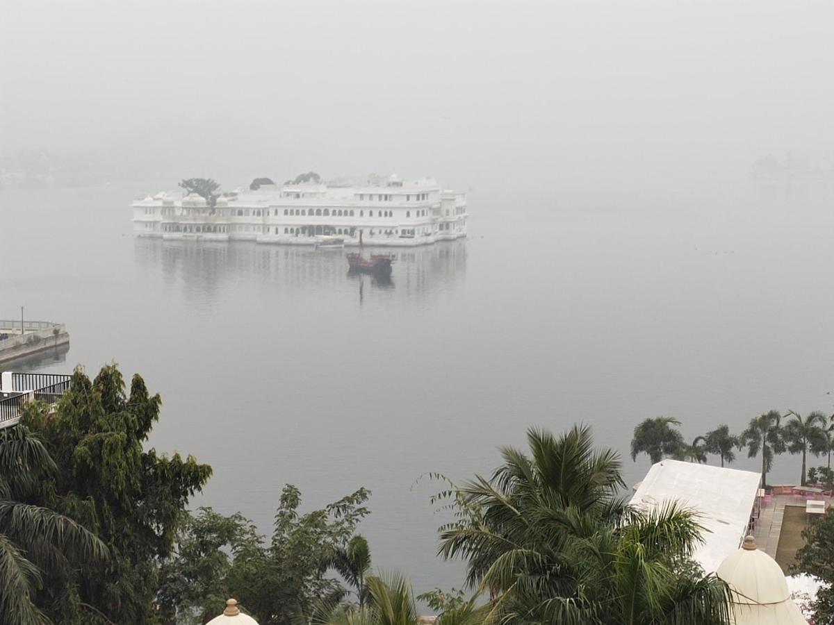 Hotel Lake Star Udaipur Exterior photo