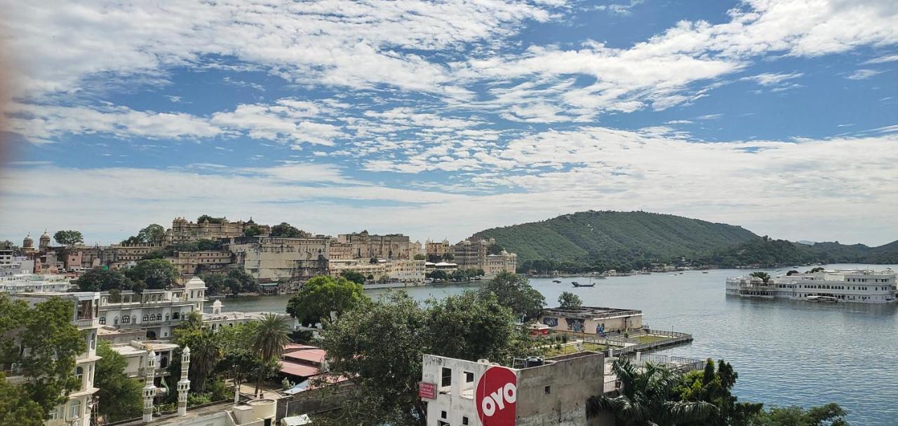 Hotel Lake Star Udaipur Exterior photo