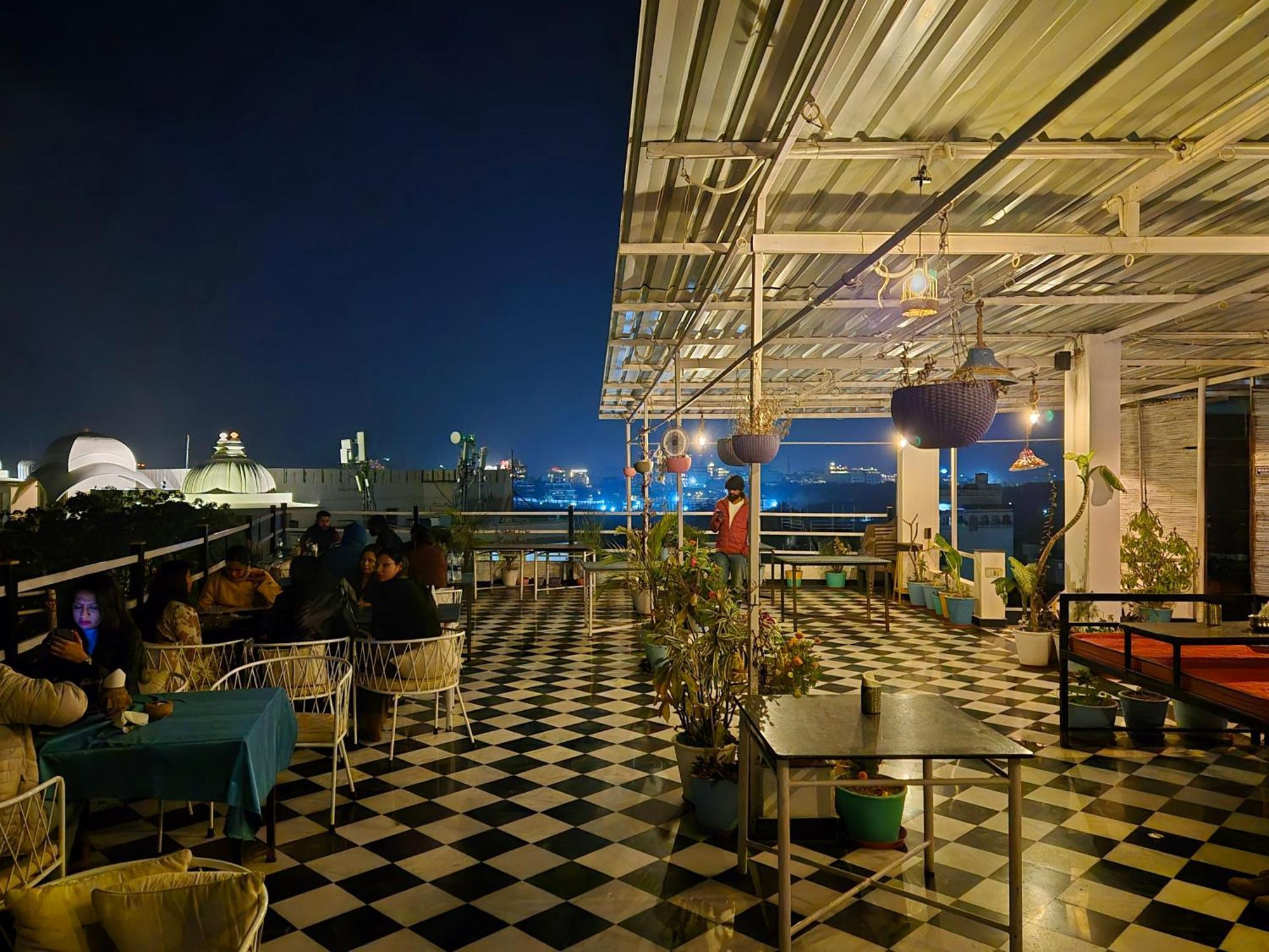 Hotel Lake Star Udaipur Exterior photo