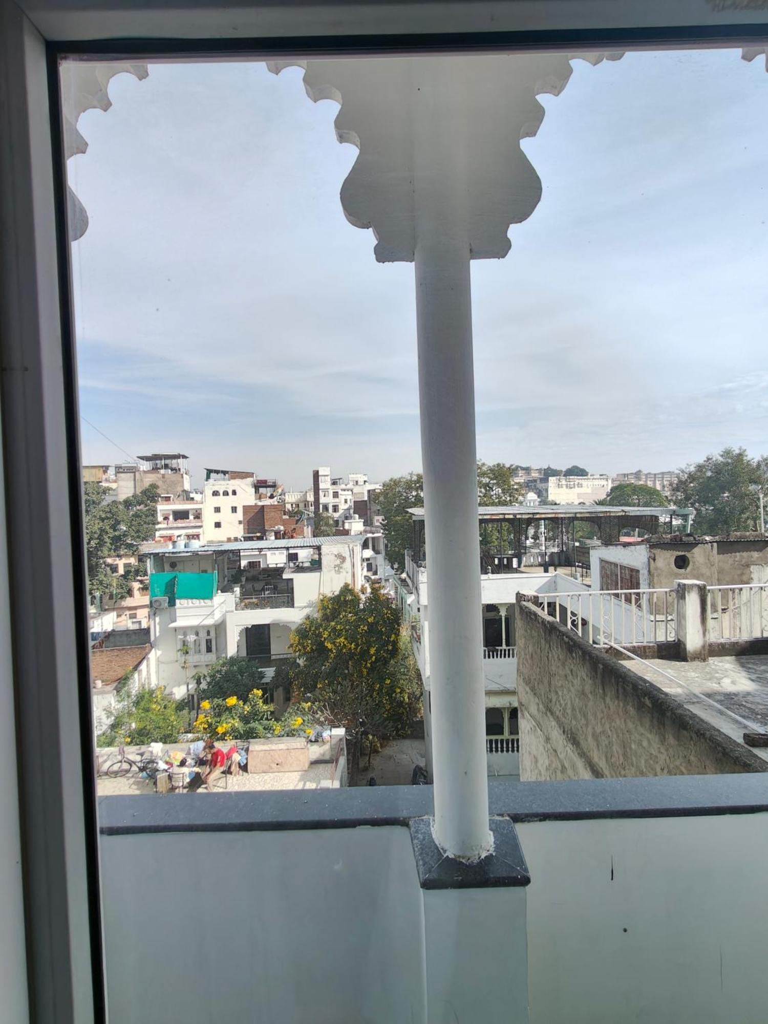 Hotel Lake Star Udaipur Exterior photo